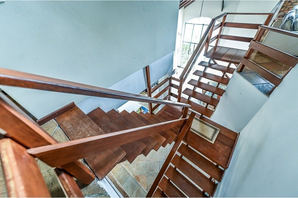 Casa à venda com 4 quartos, 328m² - Foto 11