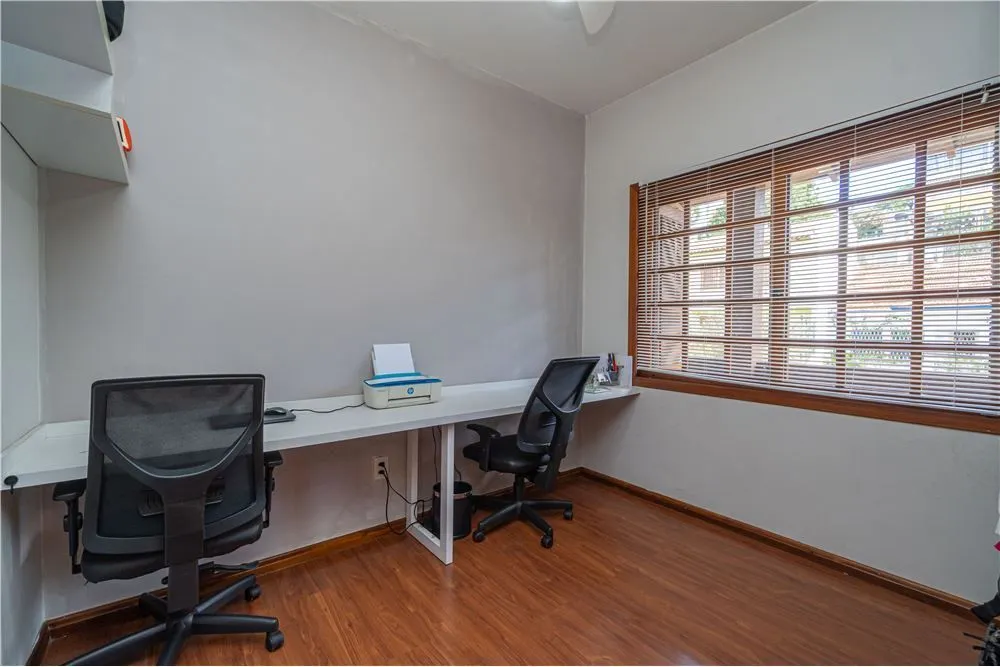 Casa, 4 quartos, 299 m² - Foto 33