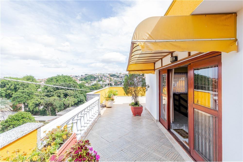 Cobertura à venda com 2 quartos, 204m² - Foto 2