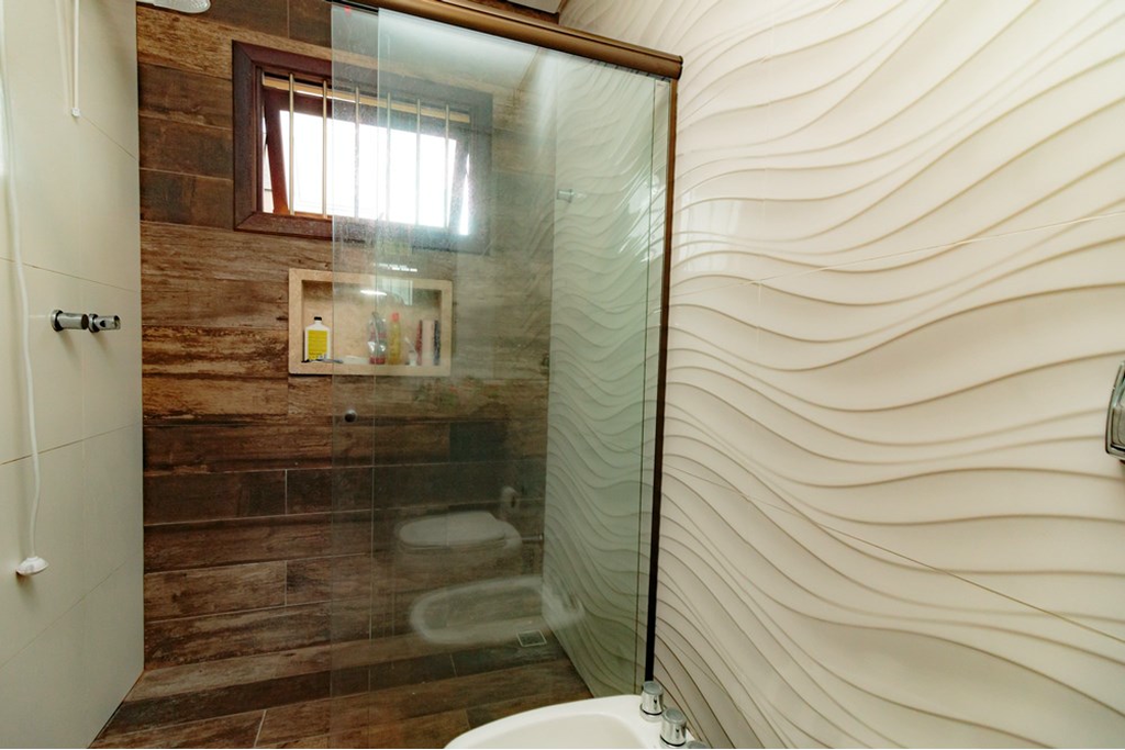 Casa à venda com 3 quartos, 236m² - Foto 2