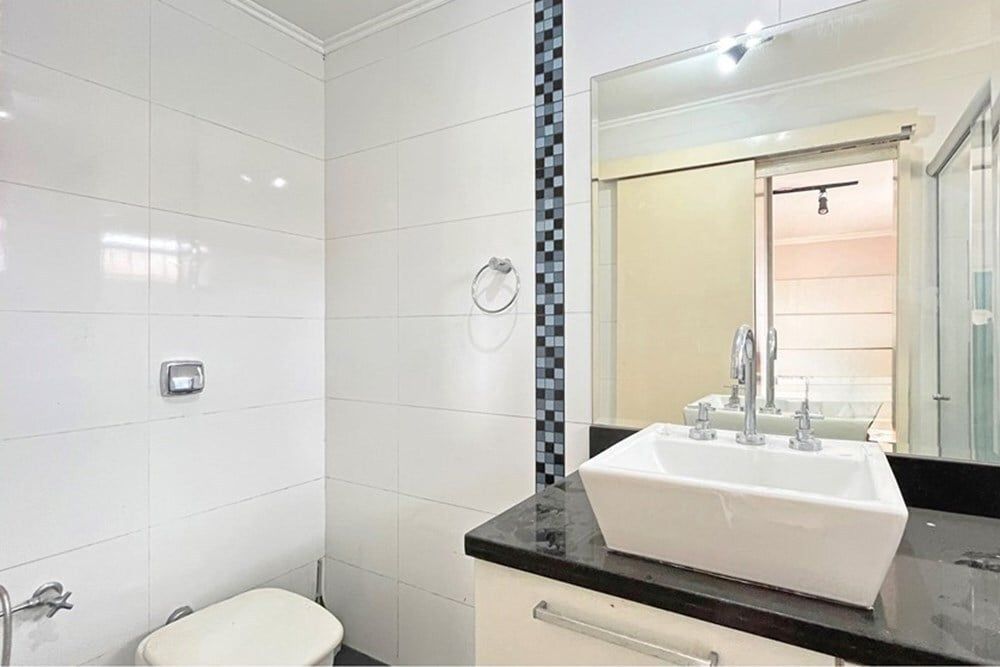 Casa de Condomínio à venda com 5 quartos, 301m² - Foto 9
