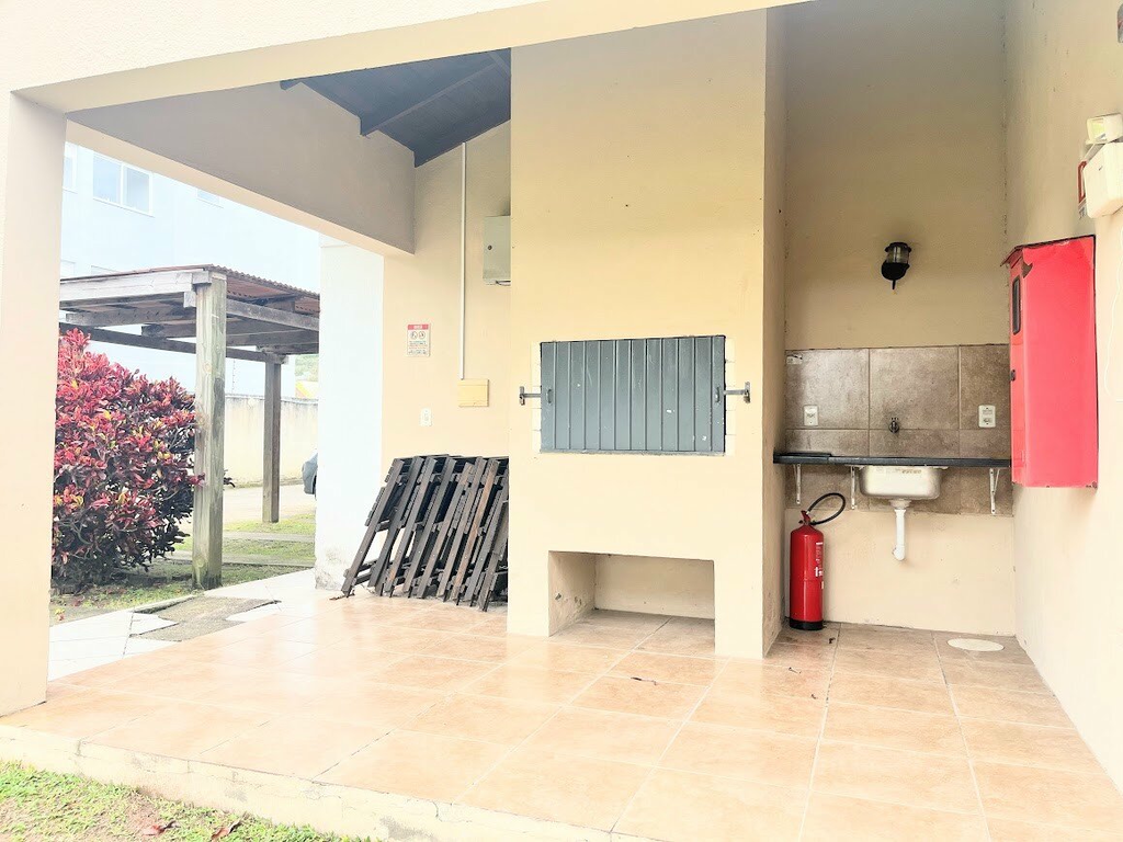 Casa à venda com 2 quartos, 63m² - Foto 5