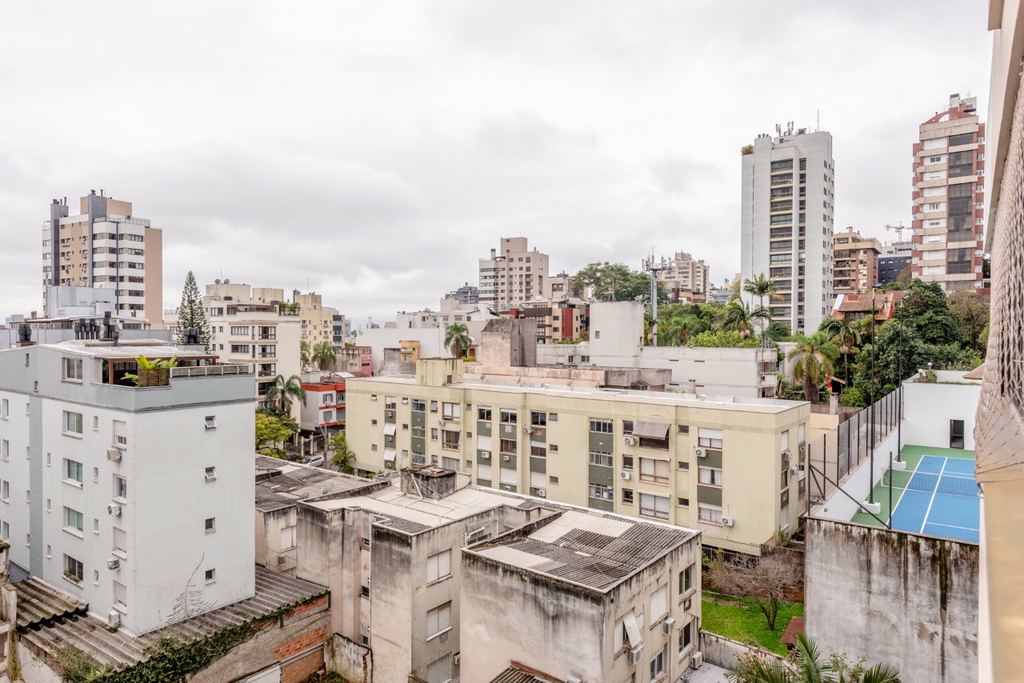 Apartamento à venda com 3 quartos, 151m² - Foto 3