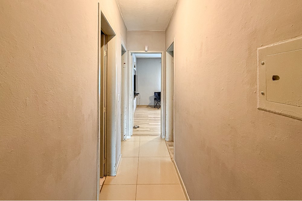 Casa à venda com 6 quartos, 285m² - Foto 7