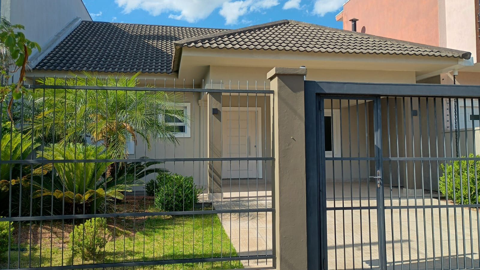 Casa, 2 quartos, 129 m² - Foto 1