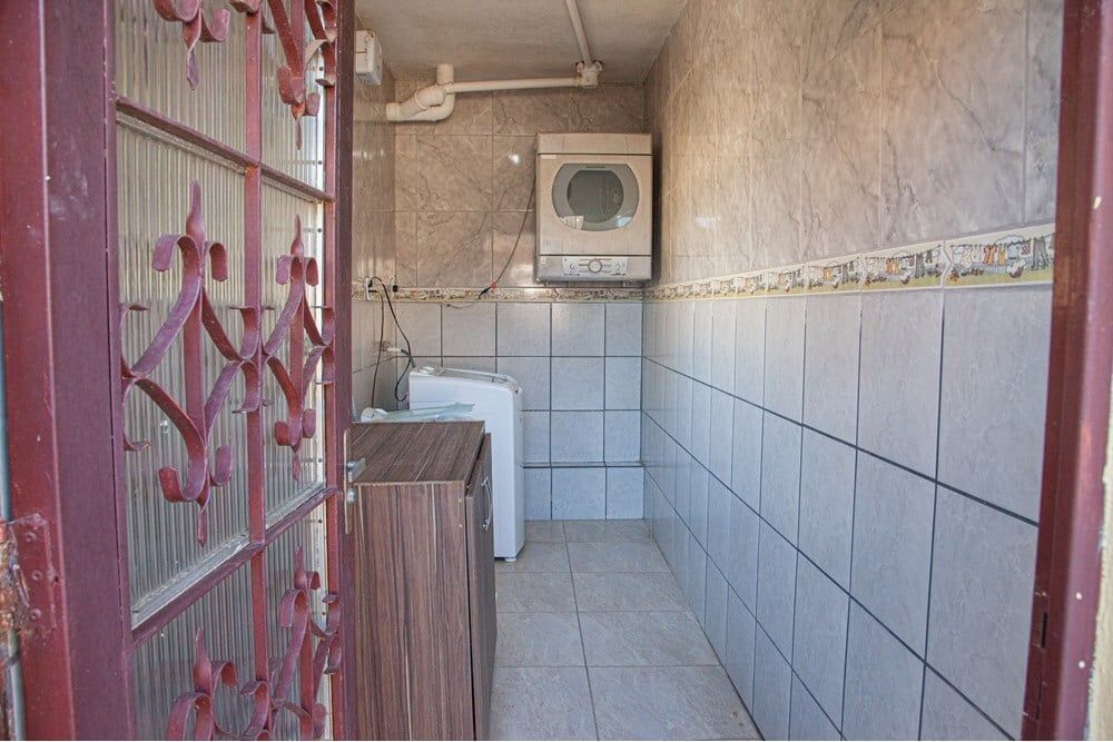 Casa à venda com 2 quartos, 187m² - Foto 9