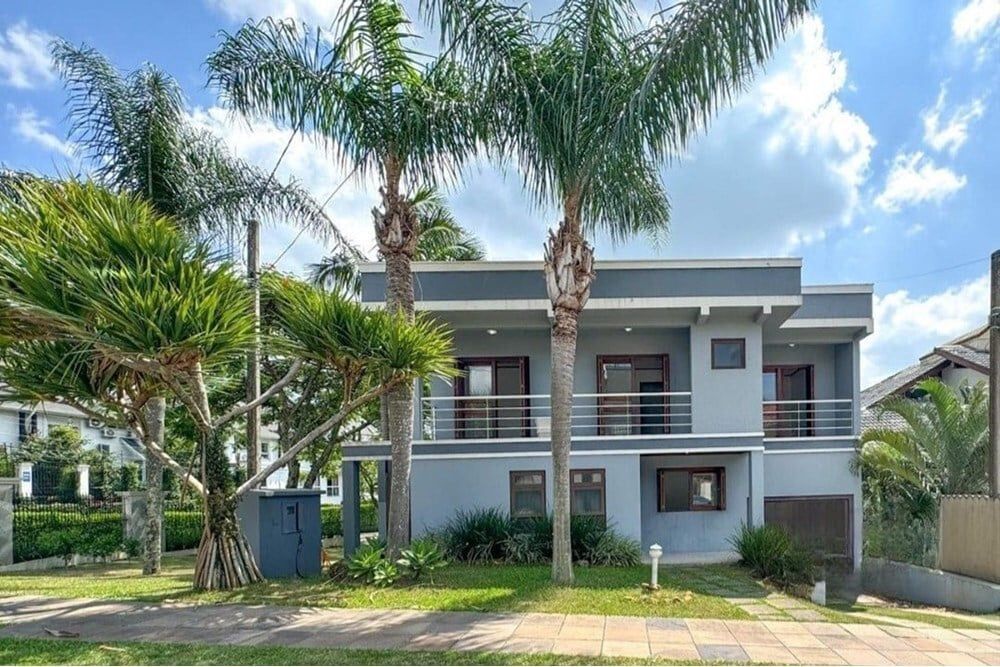 Casa à venda com 4 quartos, 436m² - Foto 1