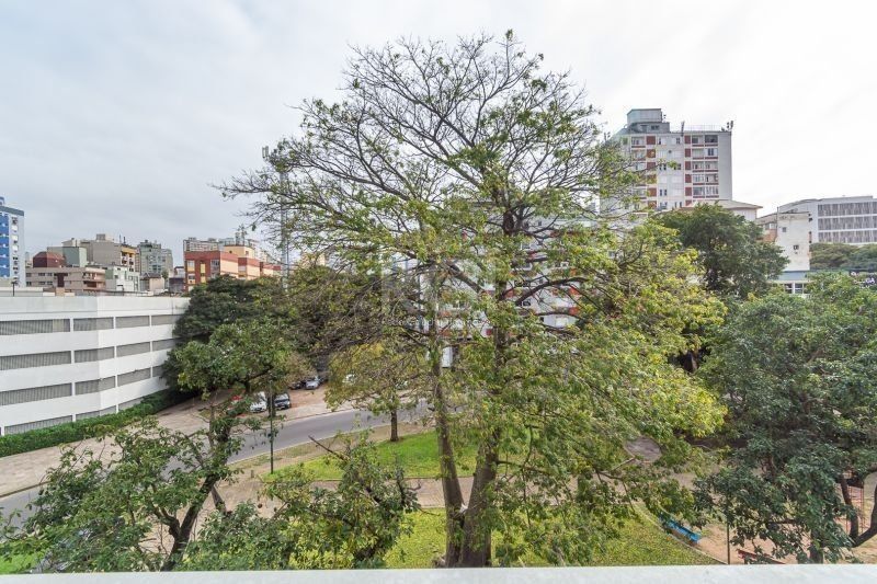 Apartamento para alugar com 1 quarto, 38m² - Foto 19