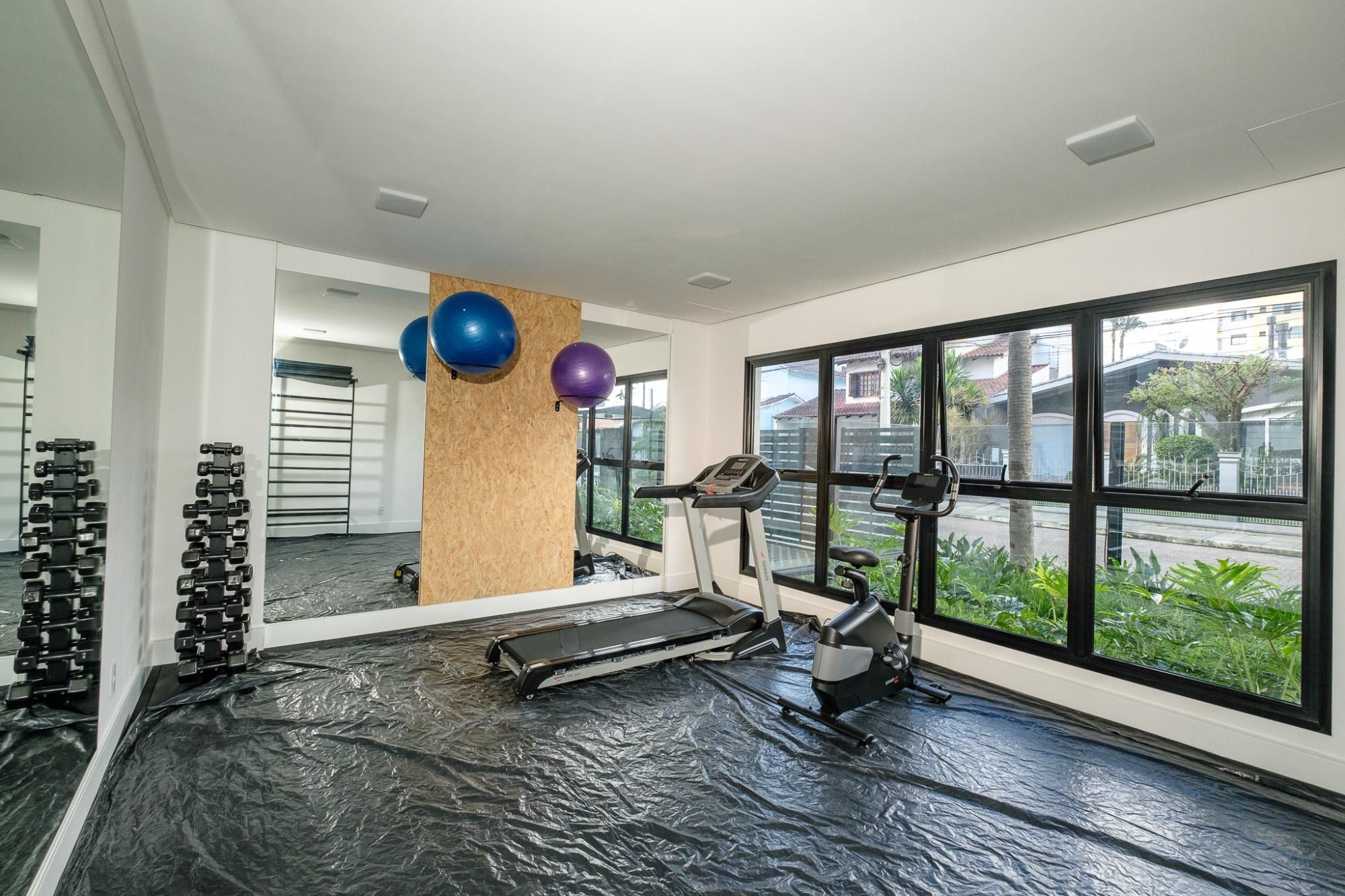Apartamento à venda com 3 quartos, 95m² - Foto 8