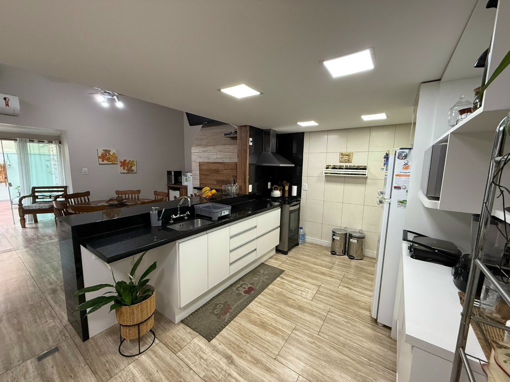Casa de Condomínio à venda com 3 quartos, 197m² - Foto 84