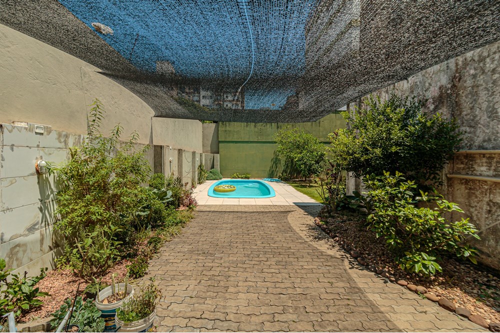 Casa à venda com 3 quartos, 178m² - Foto 2