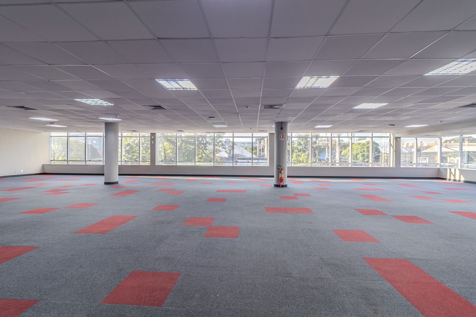Prédio Inteiro para alugar com 4 quartos, 3451m² - Foto 1