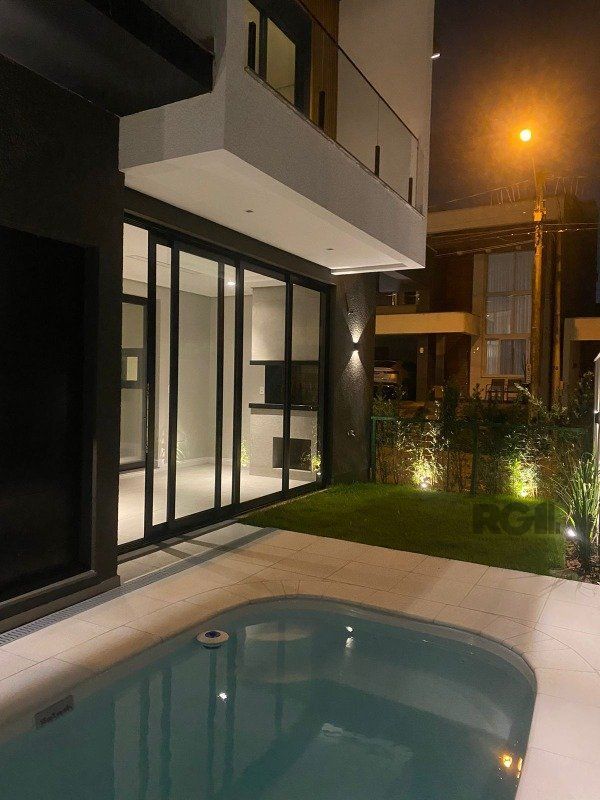 Casa de Condomínio à venda com 3 quartos, 211m² - Foto 5