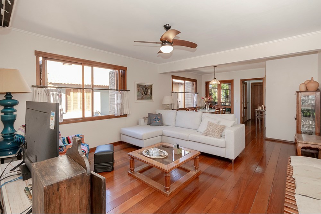 Apartamento à venda com 3 quartos, 138m² - Foto 1