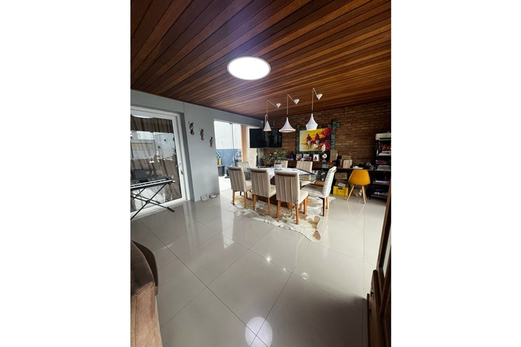 Casa, 3 quartos, 101 m² - Foto 2