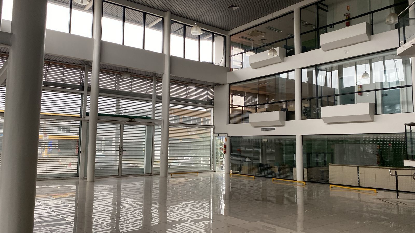 Loja-Salão, 1199 m² - Foto 1