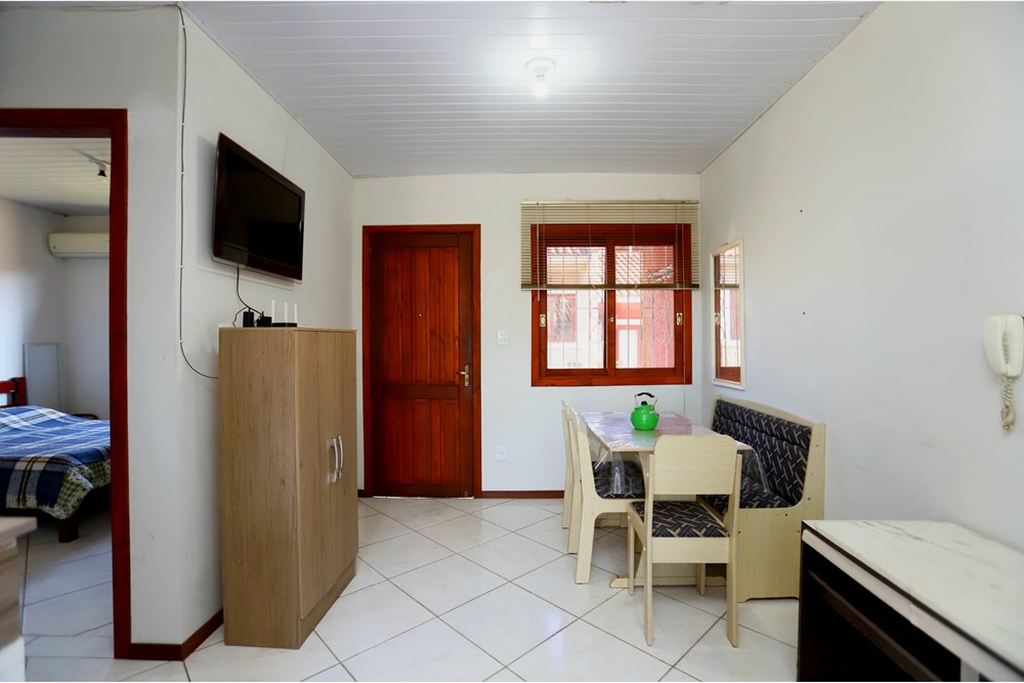 Casa à venda com 2 quartos, 42m² - Foto 19
