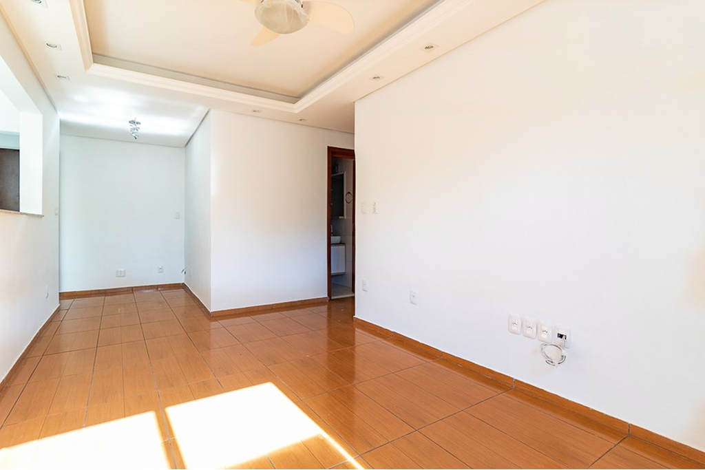 Apartamento à venda com 2 quartos, 76m² - Foto 17