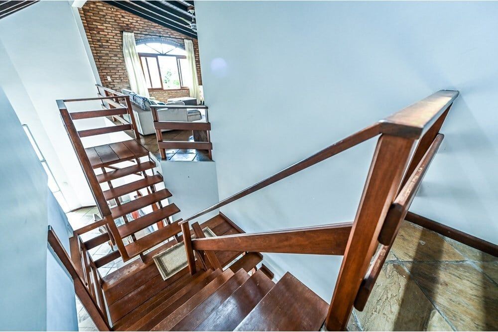 Casa à venda com 4 quartos, 328m² - Foto 10