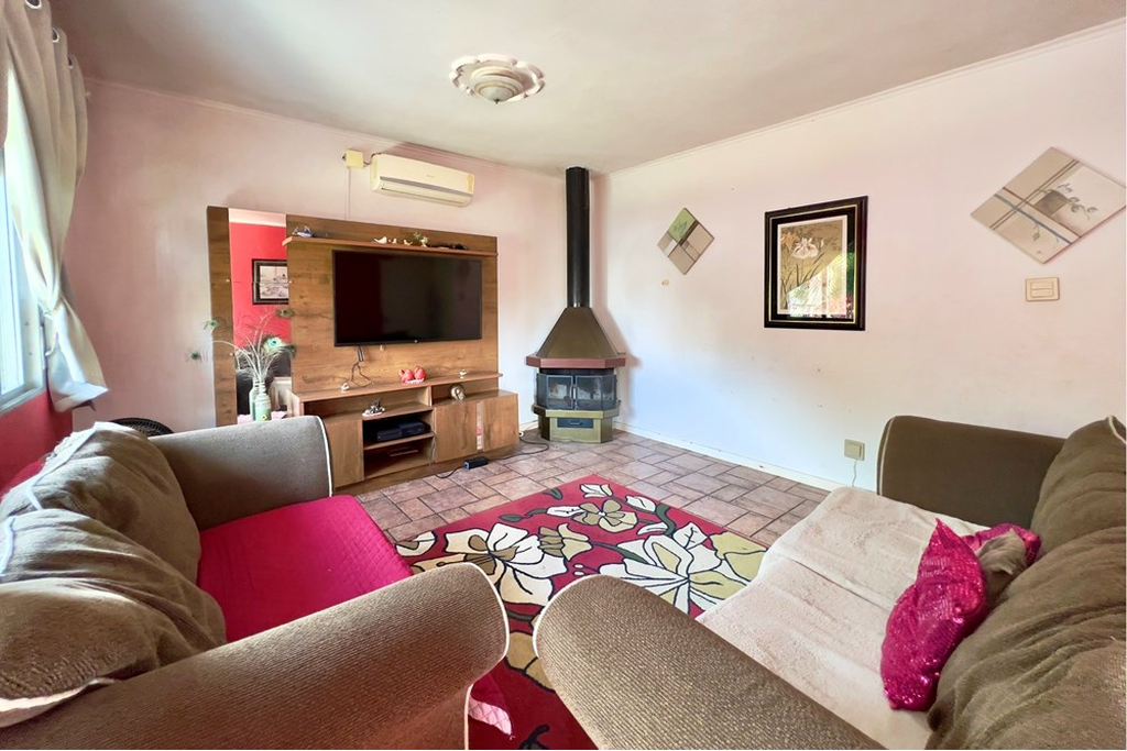 Casa à venda com 3 quartos, 169m² - Foto 3