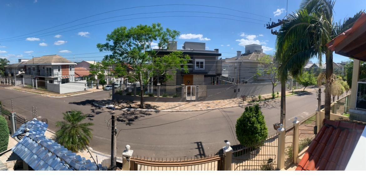 🏡 Sobrado à Venda – Av. Dr. Sezefredo Azambuja Vieira