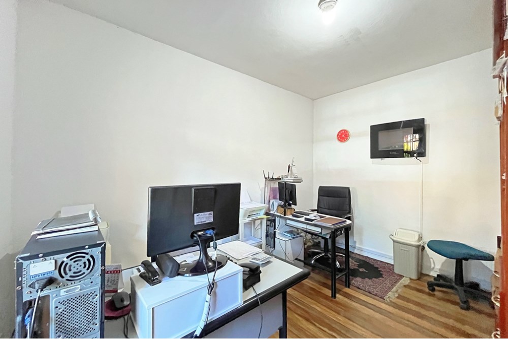 Casa à venda com 4 quartos, 205m² - Foto 8