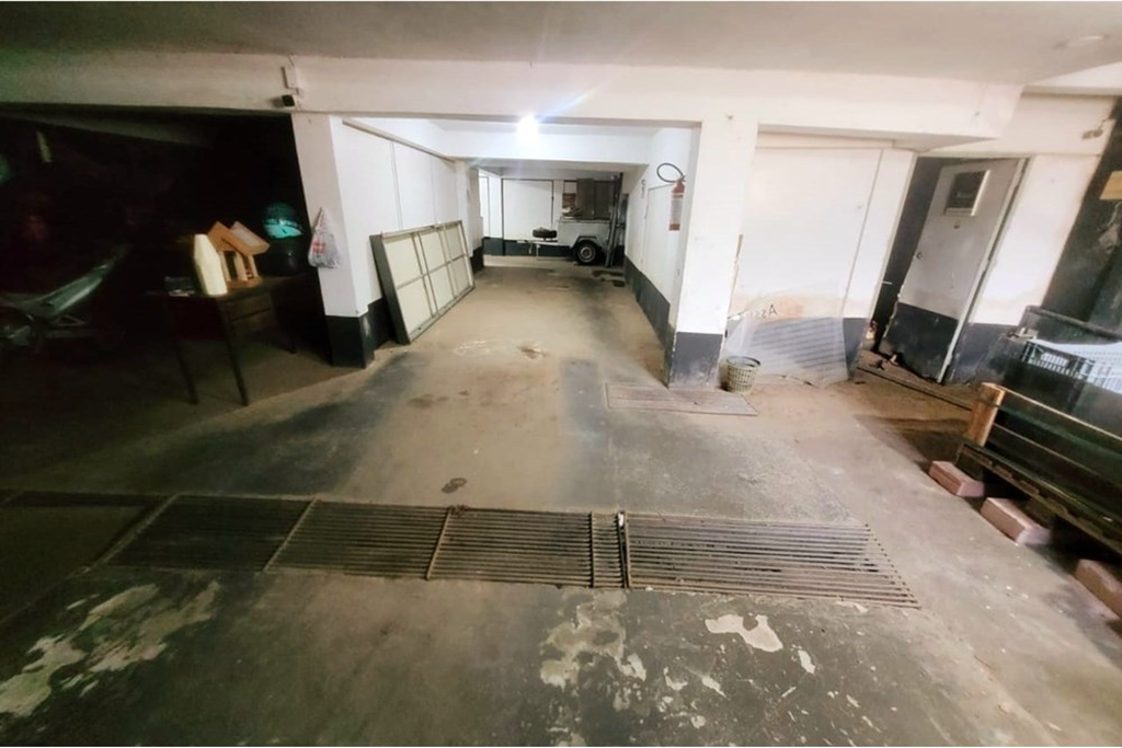 Casa à venda com 4 quartos, 393m² - Foto 3