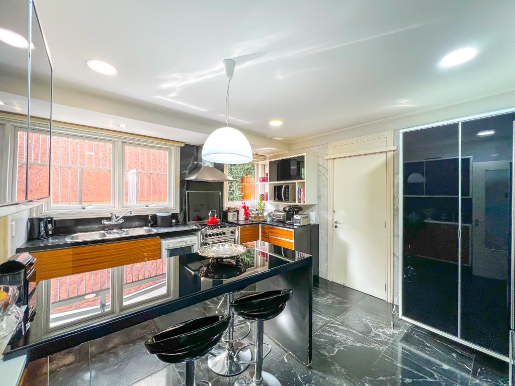 Casa de Condomínio à venda com 4 quartos, 631m² - Foto 19