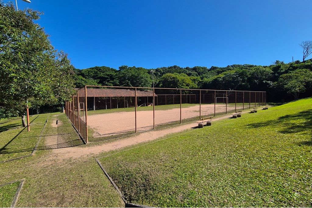 Casa de Condomínio à venda com 3 quartos, 231m² - Foto 10