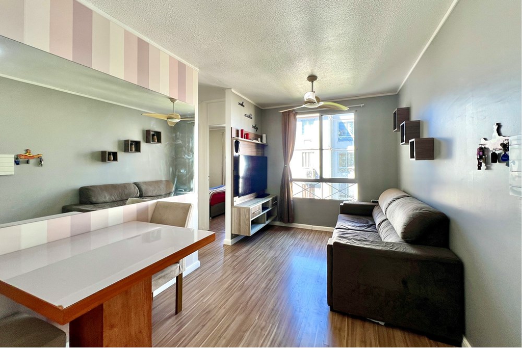 Apartamento à venda com 2 quartos, 43m² - Foto 1