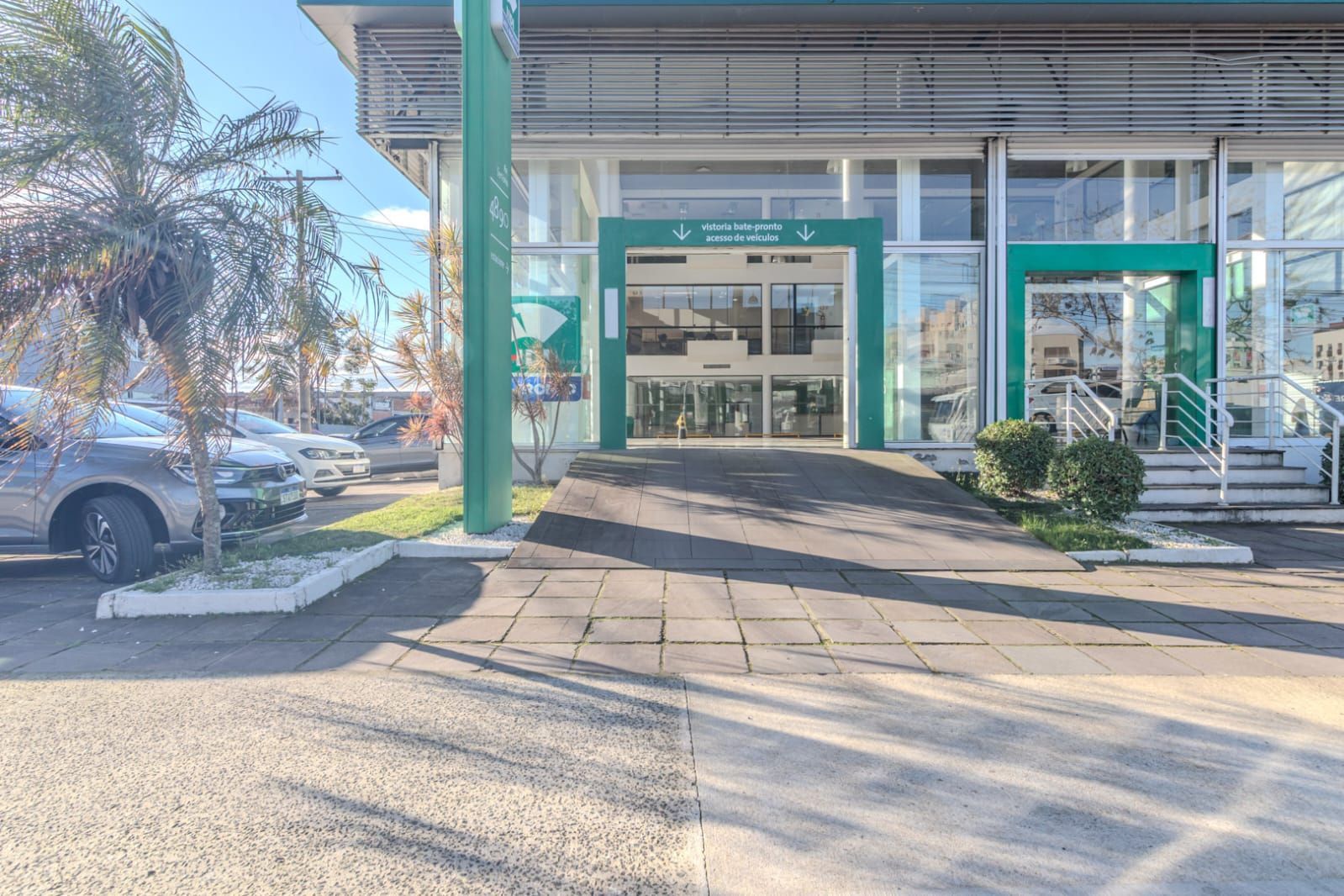 Loja-Salão, 1201 m² - Foto 1