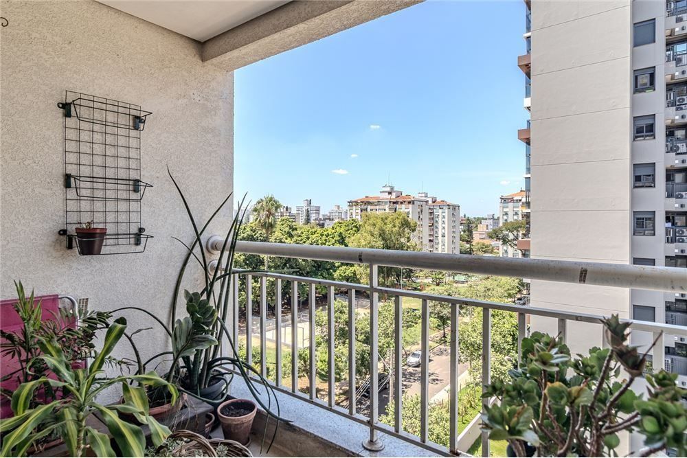 Apartamento à venda com 2 quartos, 75m² - Foto 37
