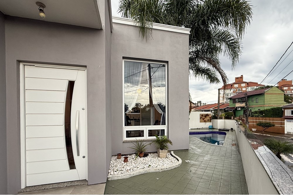 Casa à venda com 5 quartos, 194m² - Foto 65