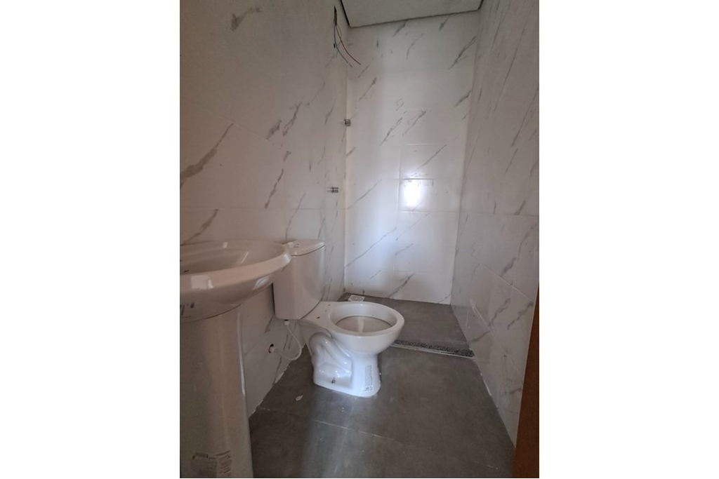 Apartamento à venda com 2 quartos, 42m² - Foto 4