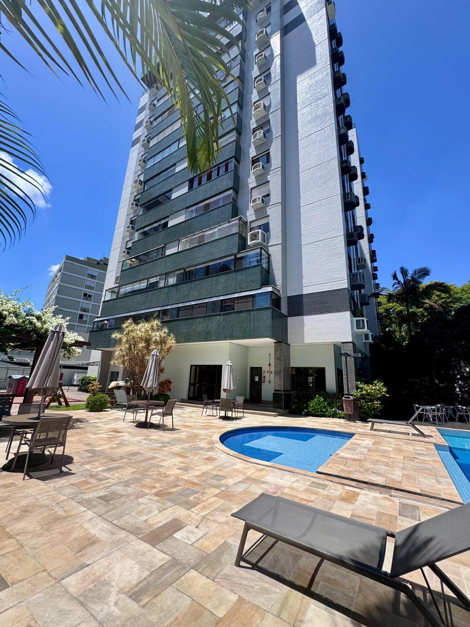 Apartamento, 3 quartos, 130 m² - Foto 1