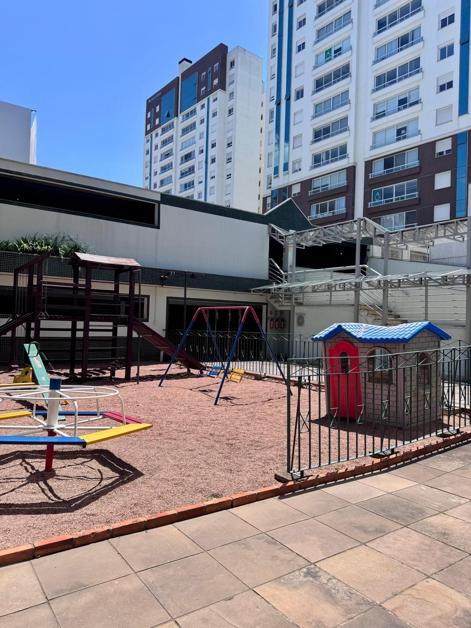 Apartamento, 3 quartos, 130 m² - Foto 3