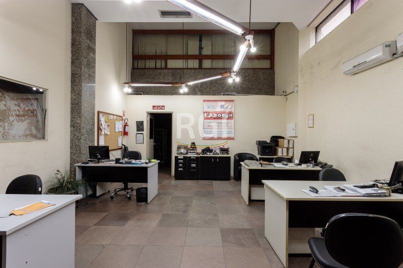 Prédio Inteiro para alugar com 3 quartos, 1023m² - Foto 37