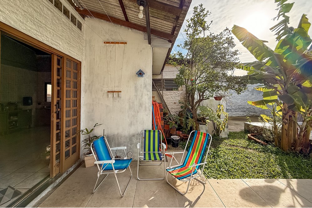 Casa à venda com 6 quartos, 285m² - Foto 24