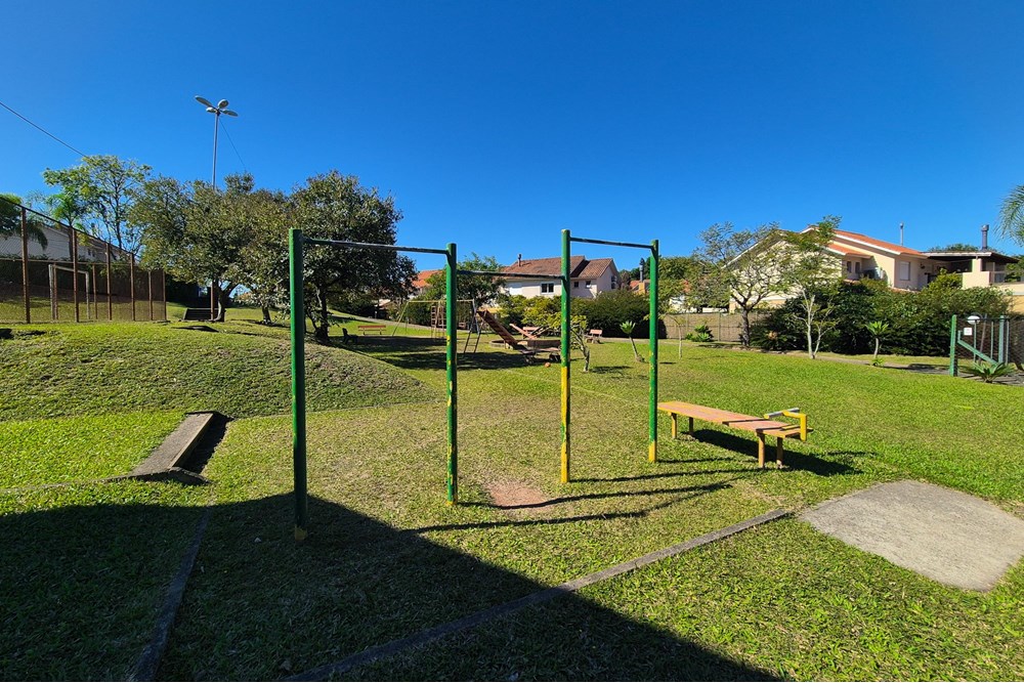 Casa de Condomínio à venda com 3 quartos, 231m² - Foto 13