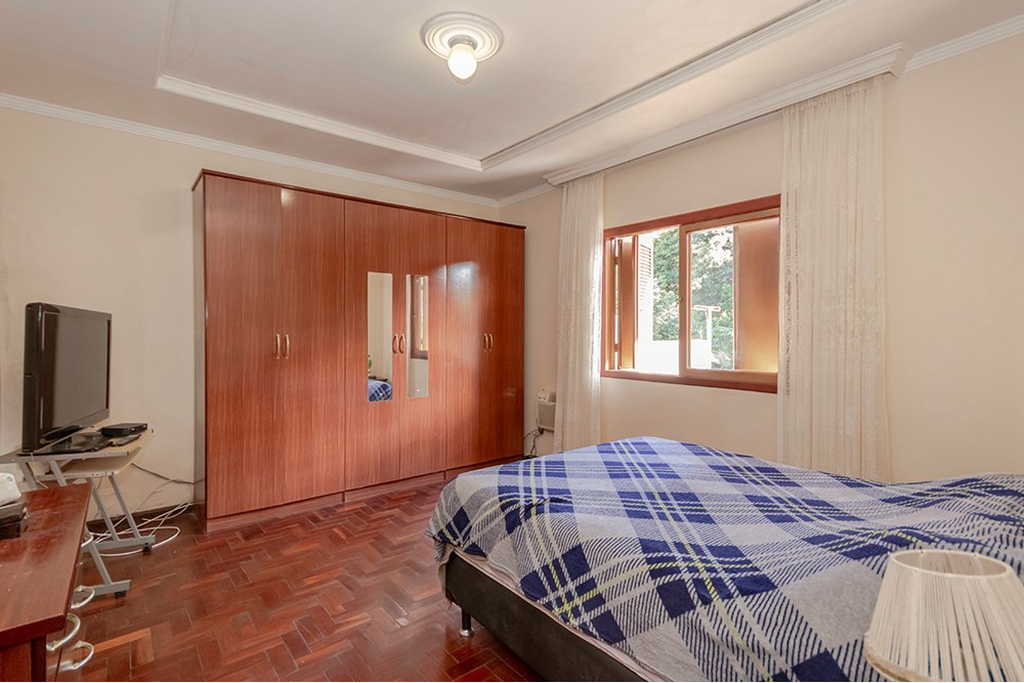 Casa à venda com 5 quartos, 177m² - Foto 41
