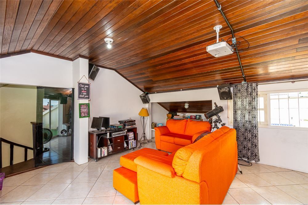 Casa à venda com 4 quartos, 295m² - Foto 6