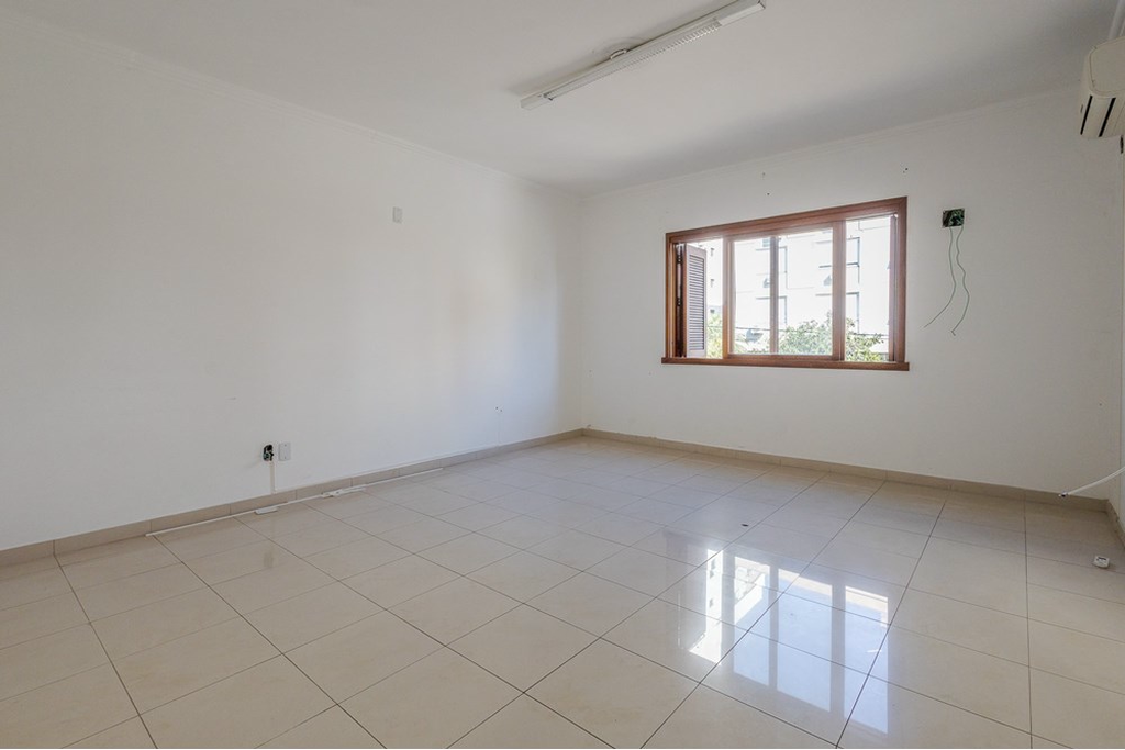 Casa à venda com 6 quartos, 346m² - Foto 22
