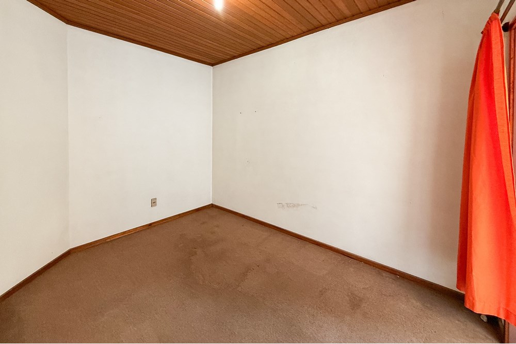 Casa à venda com 4 quartos, 251m² - Foto 4