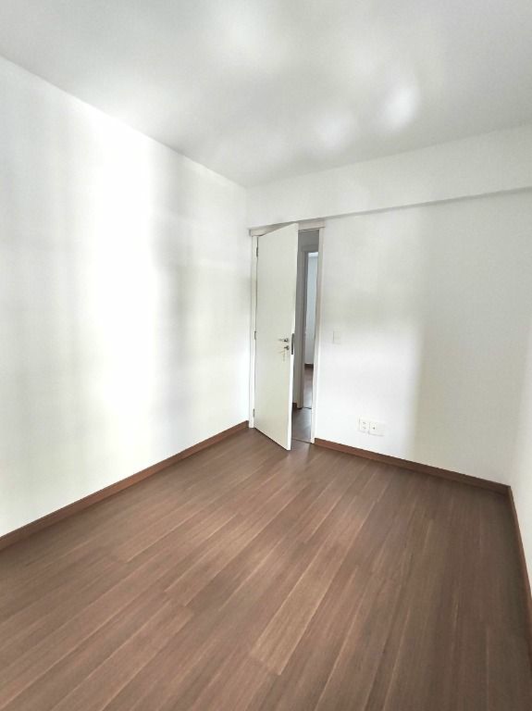 Apartamento à venda com 3 quartos, 74m² - Foto 22