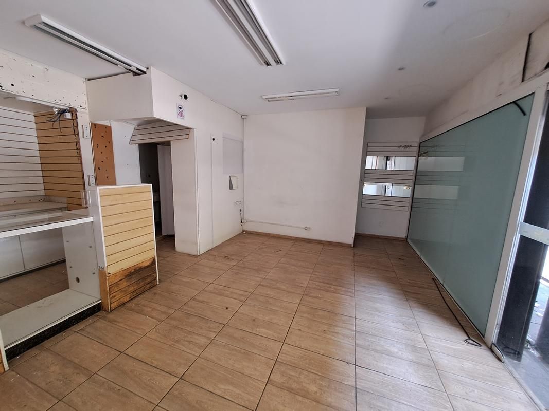 Loja-Salão para alugar com 1 quarto, 159m² - Foto 7