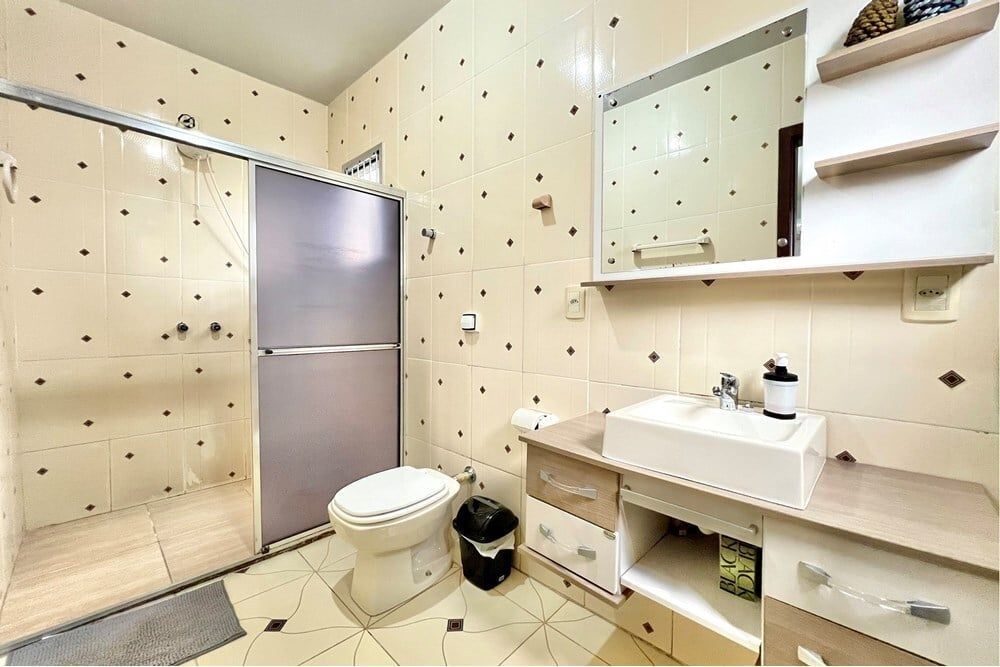 Casa à venda com 4 quartos, 226m² - Foto 17