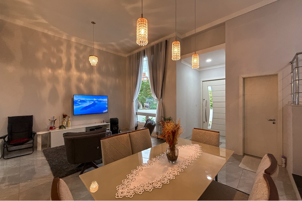Casa à venda com 5 quartos, 194m² - Foto 12