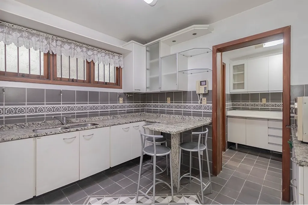 Casa, 4 quartos, 240 m² - Foto 57