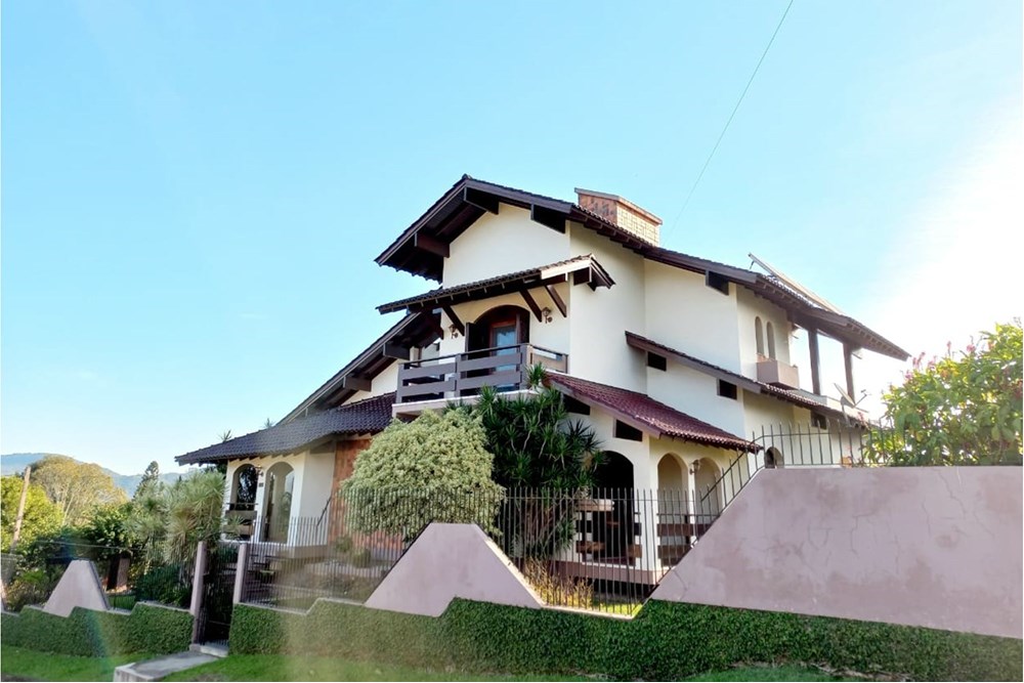 Casa à venda com 4 quartos, 321m² - Foto 28