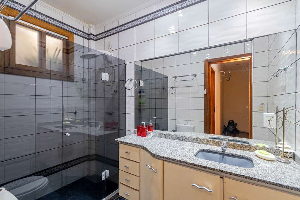 Casa à venda com 6 quartos, 373m² - Foto 11